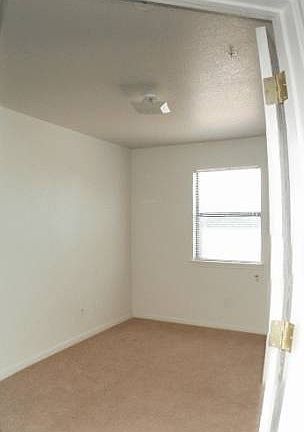 5th image of 1106 Lansberry Ct APT C