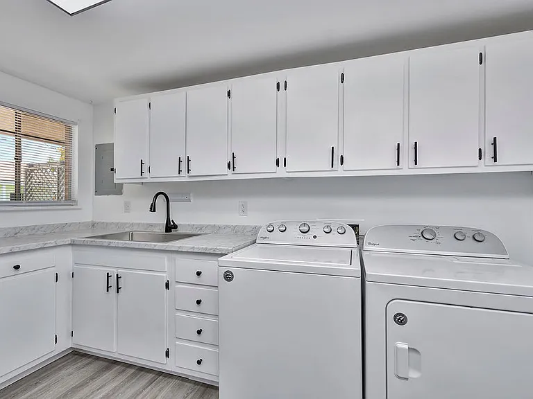 6314 Holbrook Dr — Photo 2