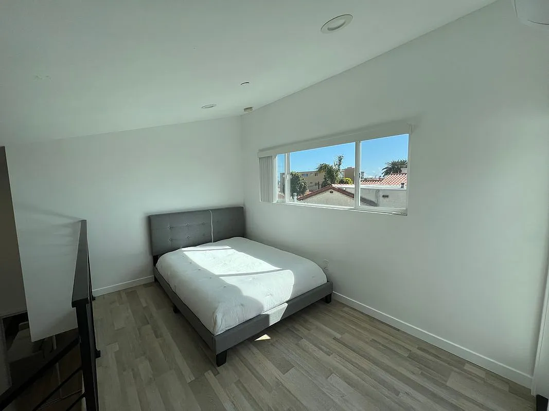 1 bed, 1.0 bath, 700 sqft, $2,795 — Photo 2