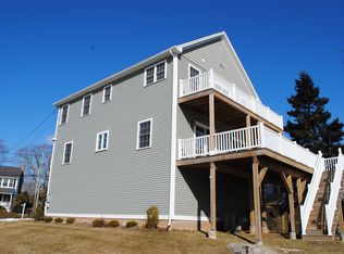 902 Shennecossett Rd, Groton, CT 06340