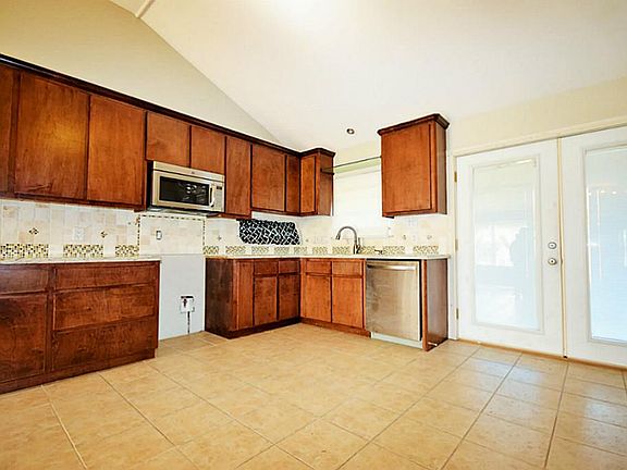 5th image of 5018 Kleinway Dr