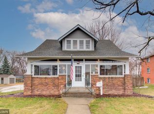 225 S Elm St, Waconia, MN 55387