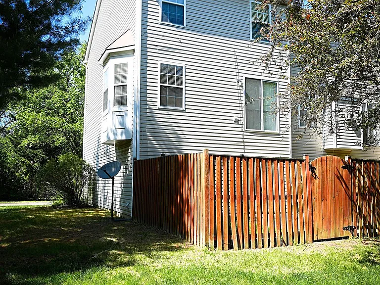 9958 Royal Commerce Pl #MAIN — Photo 9