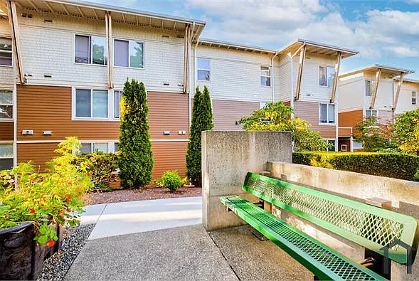 1 bed, 558 sqft, $1,944 — Photo 4