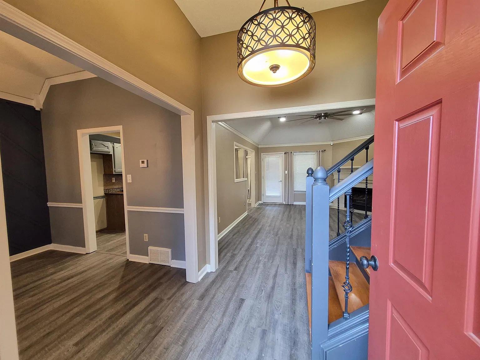 4 bed, 3.0 bath, 2260 sqft, $2,295 — Photo 4