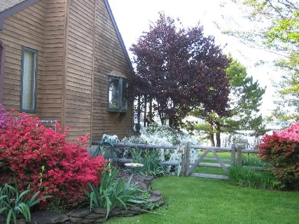 715 Chesapeake Dr, Forked River, NJ 08731