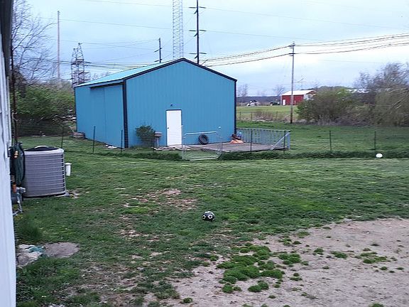 3rd image of 5901 E Us Highway 50