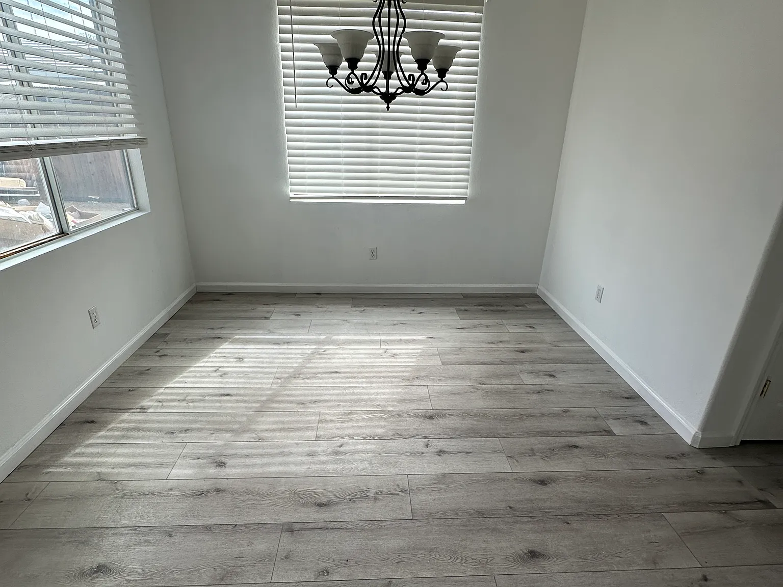 4 bed, 1662 sqft, $2,895 — Photo 2