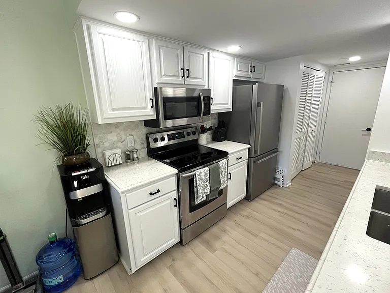 6220 Crofton Dr — Photo 7