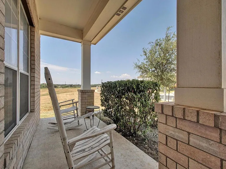 15104 Fernhill Dr — Photo 5