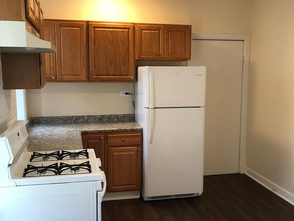 1st image of 7410 N Rogers Ave APT 2