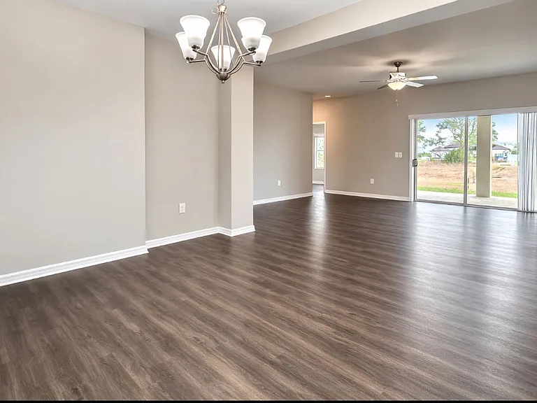 1843 NW 20th Pl — Photo 8