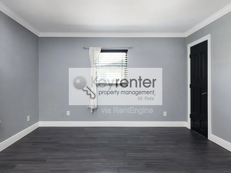 5923 19th St NE — Photo 12
