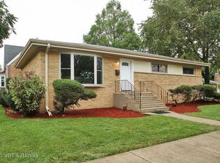 8154 Kenton Ave, Skokie, IL