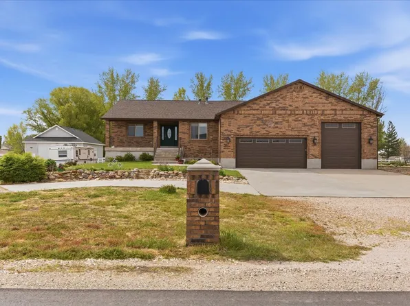 6237 W 4600 S, Hooper, UT 84315
