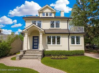 55 Wadsworth Rd, Staten Island, NY 10305