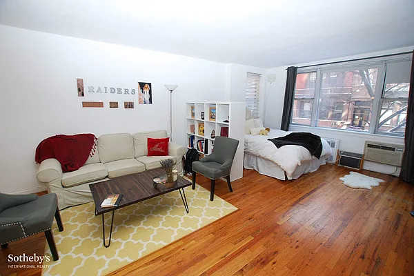 Rented by Sotheby's International Realty | media 8