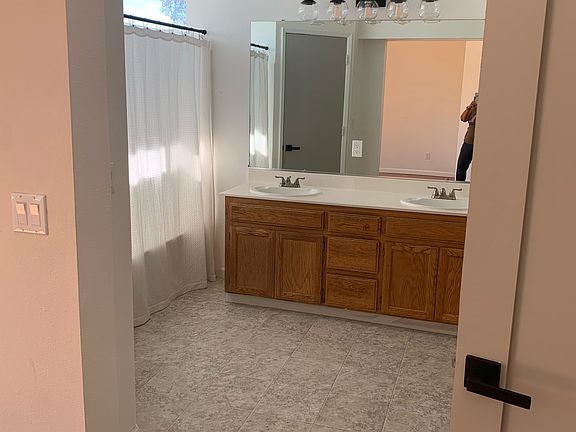 4th image of 2097 Homecoming Way