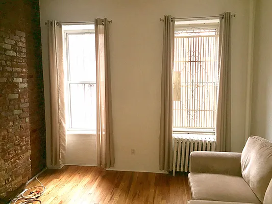 Rented by Urban Real Estate Inc | media 22