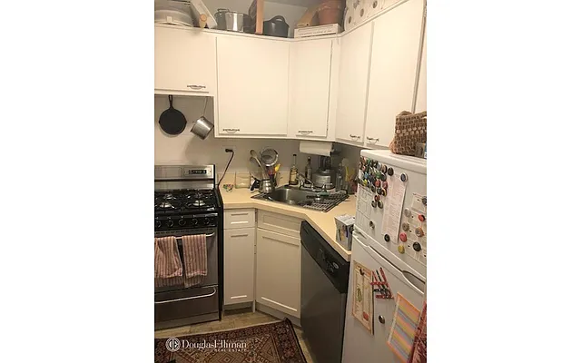 Rented by Douglas Elliman | media 1