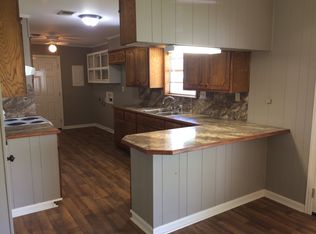 605 Bowie St, Maud, TX 75567