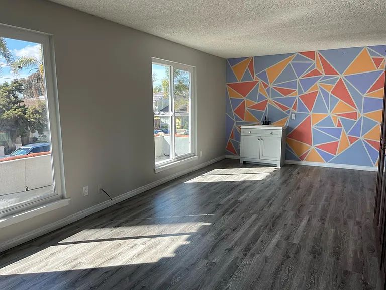 1042 Bennett Ave #1 — Photo 17