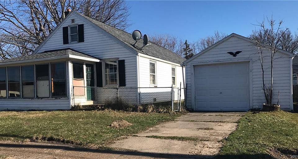 2nd image of 50 Twain Ct