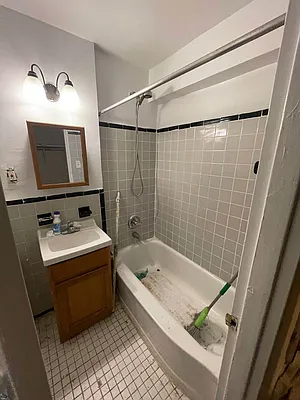 Rented by Contact Realty | media 11