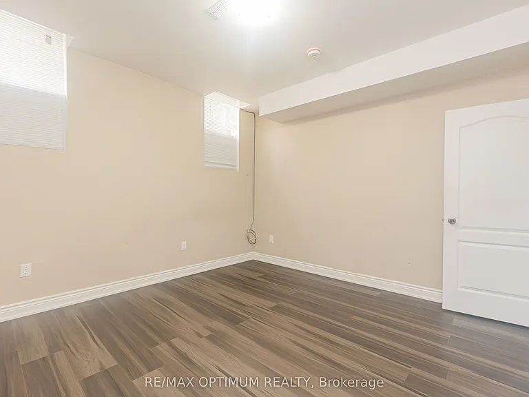 3 Lampman Cres #BASEMENT — Photo 10