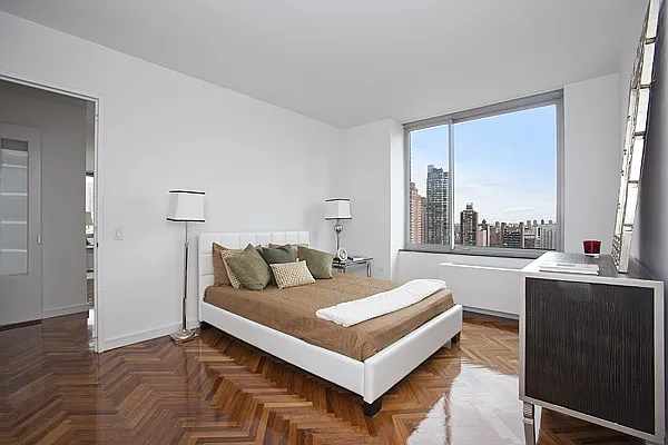 Sold by Nest Seekers International | media 13