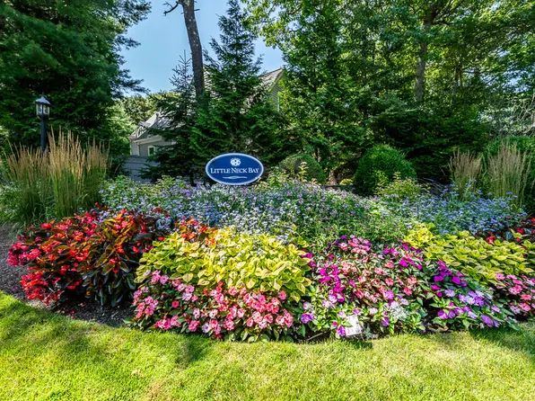 111 Waterline Drive S, Mashpee, MA 02649