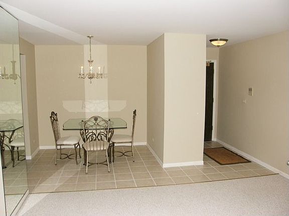 5th image of 2050 Valencia Dr APT 207
