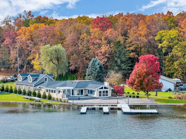 2217 Shady Ln, Clarklake, MI 49234