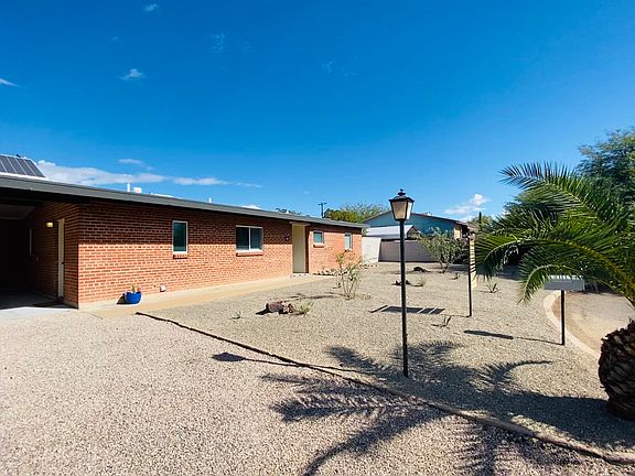 5th image of 821 E Alta Vista St