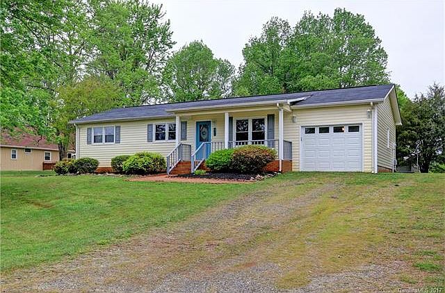 1st image of 706 Wellwood Ave #124