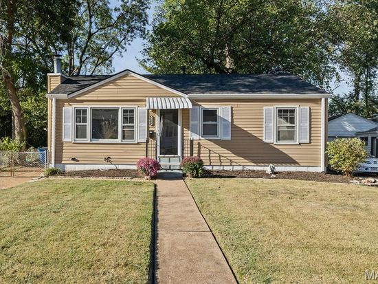 3365 Marmary Ln, Saint Ann, MO 63074