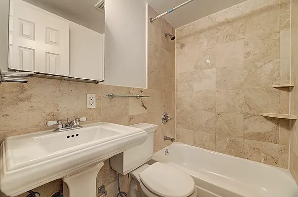 Rented by REAL New York | media 12