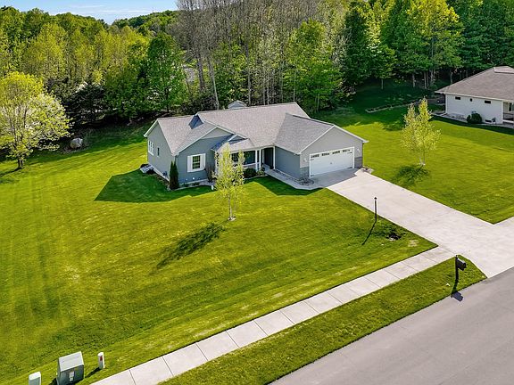 4th image of 9308 E Summerfield Dr