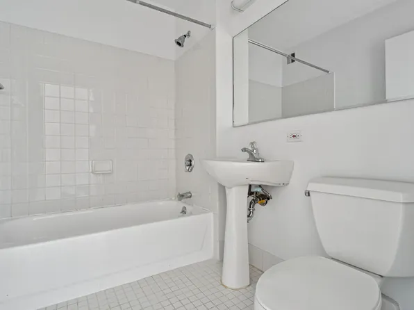 345 East 64th Street image 9 of 13