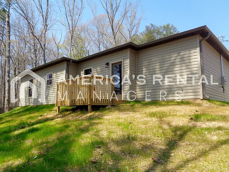 17645 Wallace Chapel Ln — Photo 5