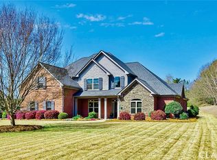 1118 Coneflower Ln, Statham, GA 30666