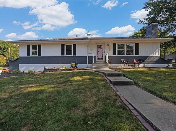 9700 E 82nd Ter, Raytown, MO 64138