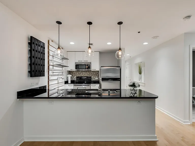 1200 Main St #1007 — Photo 9