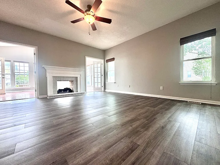 5311 Creft Cir — Photo 10