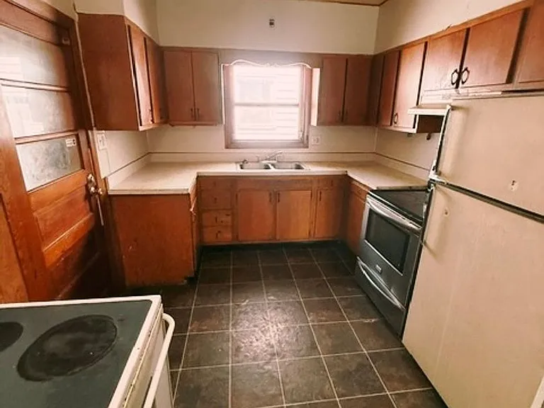 723 Stocking Ave NW — Photo 7