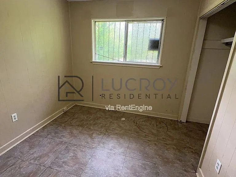 6521 Lyndon B Johnson Dr — Photo 8