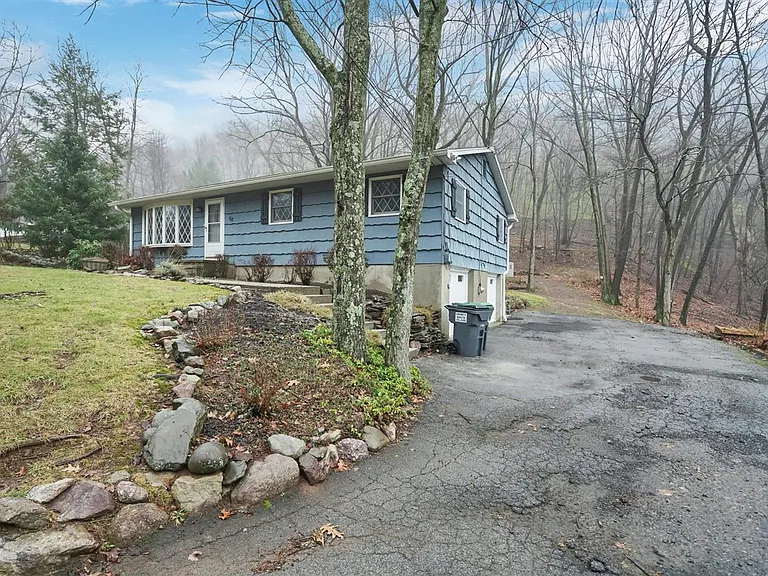 68 Skyline Dr — Photo 34