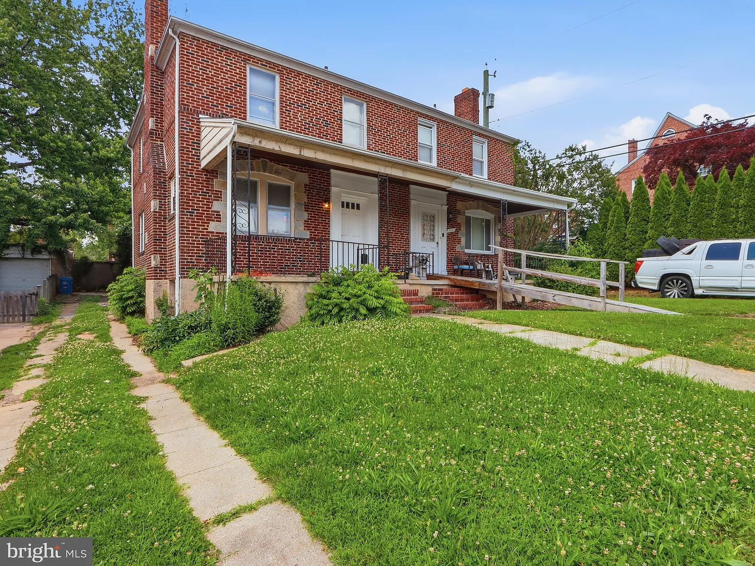 3 bed, 1200 sqft, $1,995 — Photo 3
