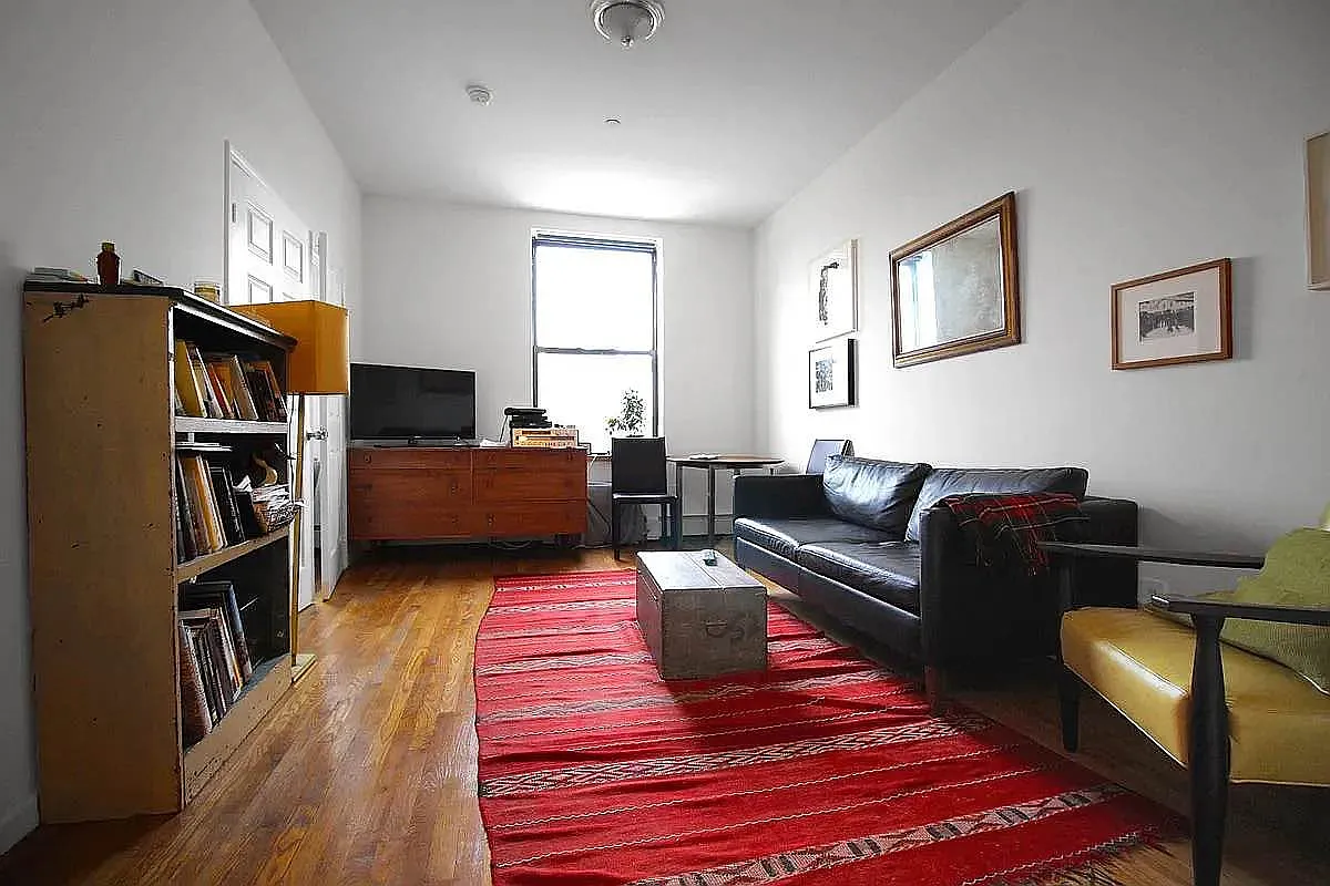 77 Delancey Street — Photo 1