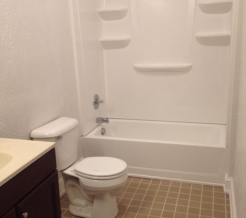1st image of 721 Court St #2